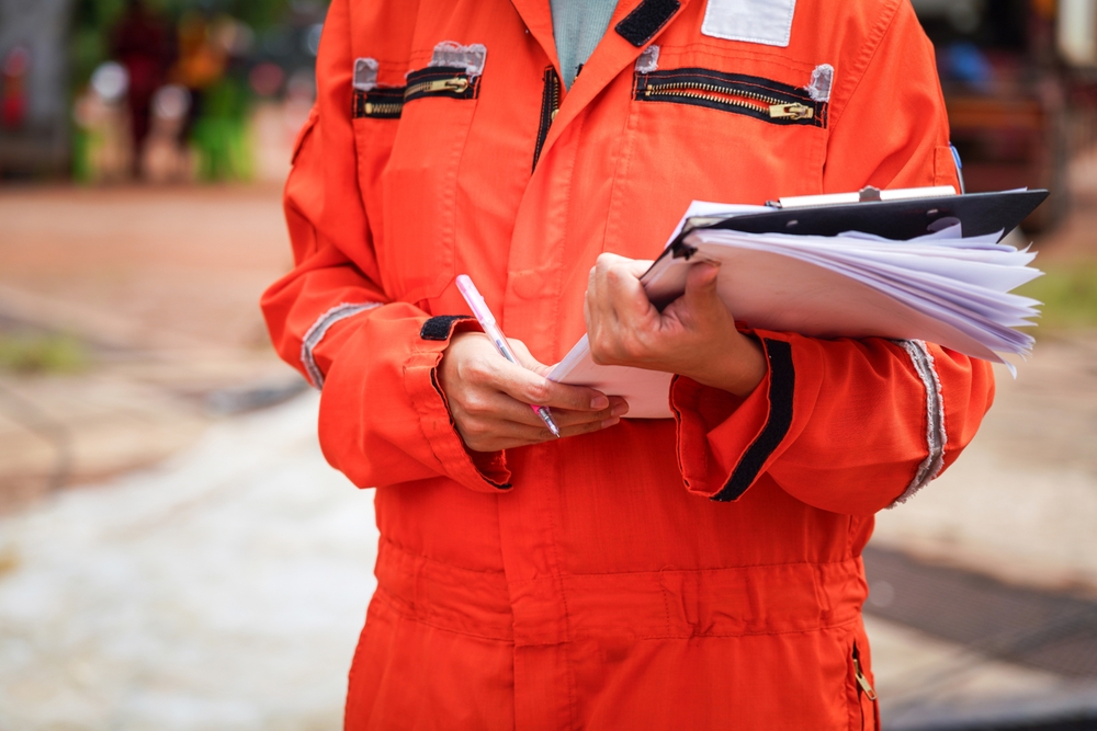 Operating Waste Balers and Compactors in Compliance with UK Regulations 